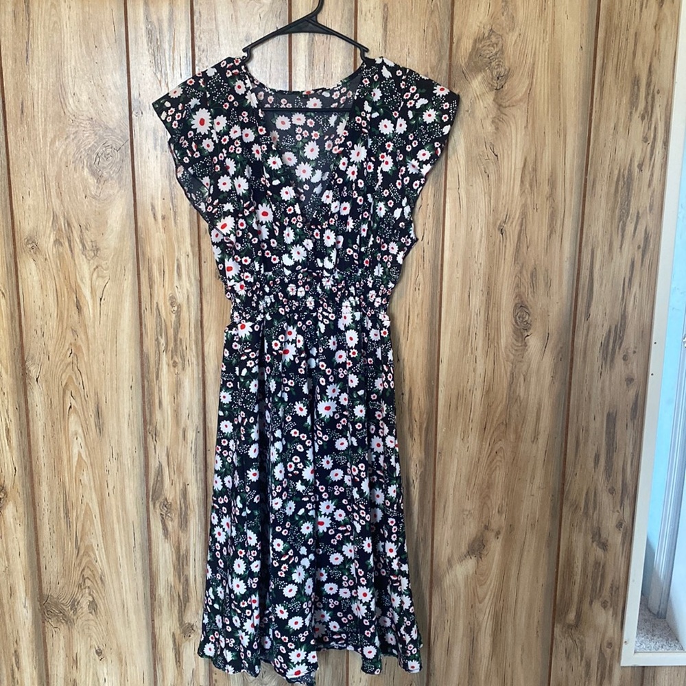 Black floral v-neck dress